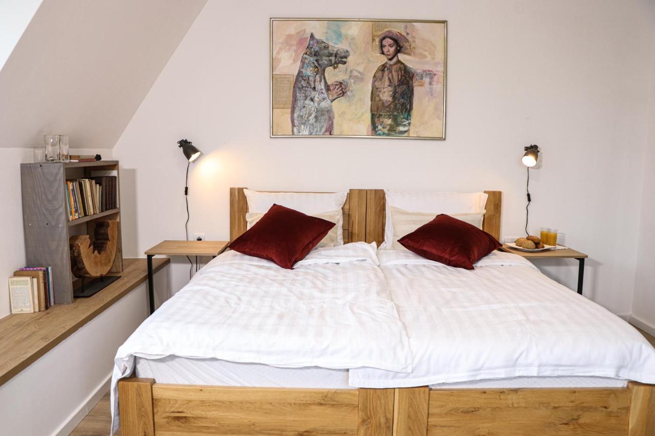 Legat Kuca Za Odmor Hotel Pale Esterno foto