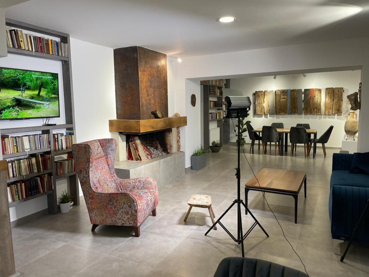 Legat Kuca Za Odmor Hotel Pale Esterno foto