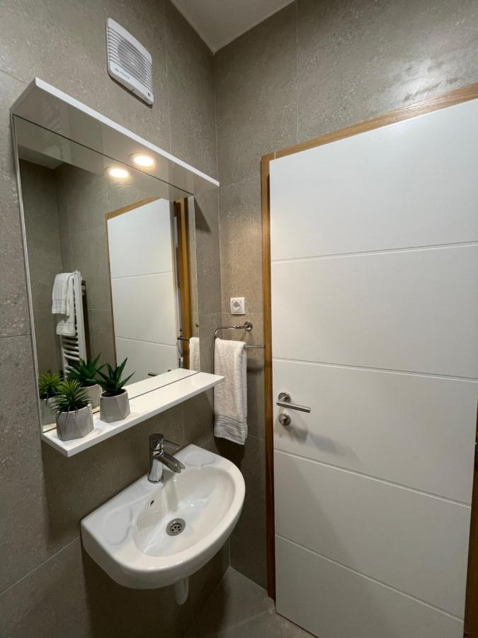 Legat Kuca Za Odmor Hotel Pale Esterno foto